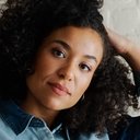 Eva Kamanda als Ella