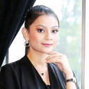 Silfeny Osman als Amy