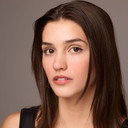 Corryn Gutierrez als Grace