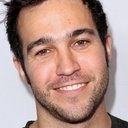 Pete Wentz als Pete Wentz (Fall Out Boy)