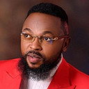Kolawole Ajeyemi als King Adejuwon