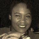 Mawusi Tulani als Pilar