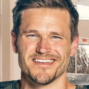 Cole DeBoer als Self