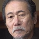 Shirō Shimomoto als Nobuo Shiraishi