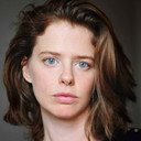 Maaike Neuville als Construction Worker