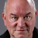 John Givins als Detective Len Johnson