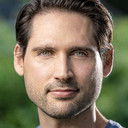 Conor Marsh als Mike