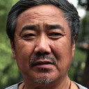 Yufeng Li als Old Chen