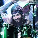 Tommy Clufetos als Self - Drums