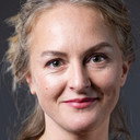 Sofie Palmers als Vriendin Gunther