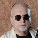Reeves Gabrels als Self