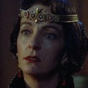 Denise O'Connell als Aunt Lily
