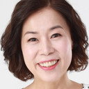 강정윤 als Inn owner