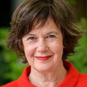 Petra Kalkutschke als Oma Traudel