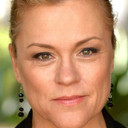 Christine Elise als Cindy Bodeck / Cheerleader in Porno