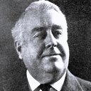 Edward Jobson als Reverend Murray Hilton