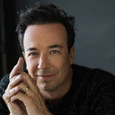 Luc Poirier als Bobby's Driver