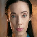 Sophie Jugé als Lina