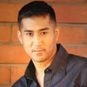 Sergio Kardenas als Policeman / Waiter