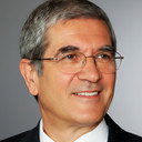 Nejat Çetinok als Teoman Baç