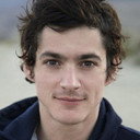 Aaron Michael Davies als Griff