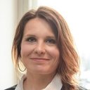 Pirjo Heikkilä als Helga Alibullen