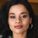 Bhumika Dube als Poonam