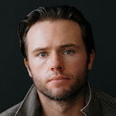 Ashton Rogers als Pasadena Boy #1