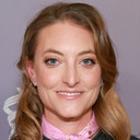 Leigh Bell, Set Costumer