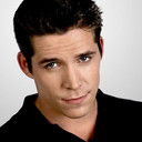 Sean Maguire als Peter