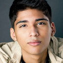 Michael Garza als Juan