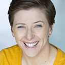 Ivy Meehan als Phyllis