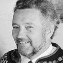 Jan Pande-Rolfsen als Oppbevaringsekspeditør