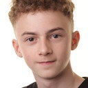 Connor Parkin als Roddy