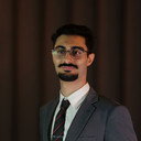 Hindam Al-Khameesi als Lucius