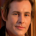 Patrice Chéron als James