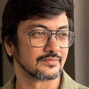 Shoumo Banerjee als Vikram Chatterjee
