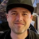 Rasmus Friis Tvørfoss als Kapelmester og trommer
