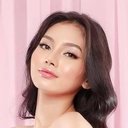 Angeline Aril als Carmina