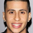 Carlito Olivero als Derek Sandoval