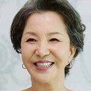 서권순 als Yoon-ah's mom