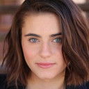 Alexia Ioannides als Tilda