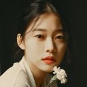 Jung Yi-seo als Mi-ji