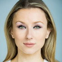 Hayley Angel Holt als 