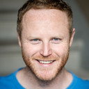 Gary Lamont als Dean