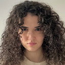 Délia Miloudi als Leïla