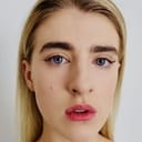 Ava Connolly als Leah (voice)