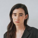 Alexandra McVicker als Devon