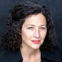 Delia Mayer als Golda Meir