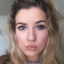 Meghan Rienks als Zoe Parker